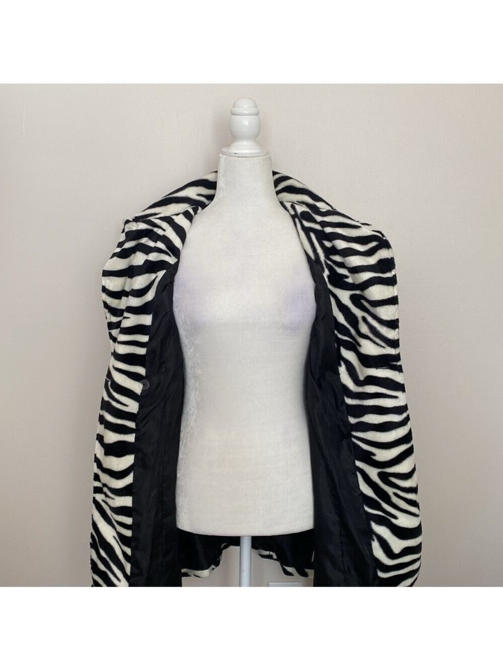 NWOT heart soul zebra lux faux fur zebra trench coat - Picture 11 of 15